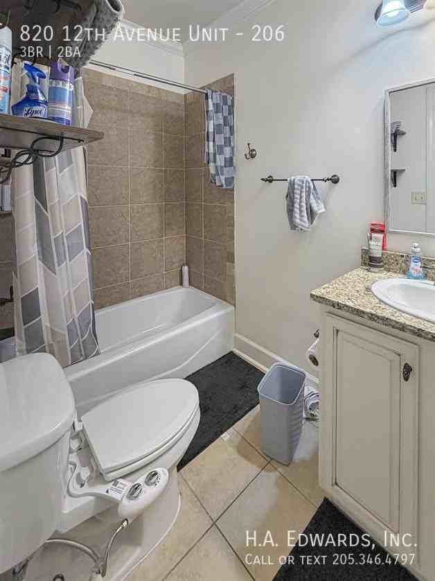 820 12th Ave #206 - Photo 7 of 9