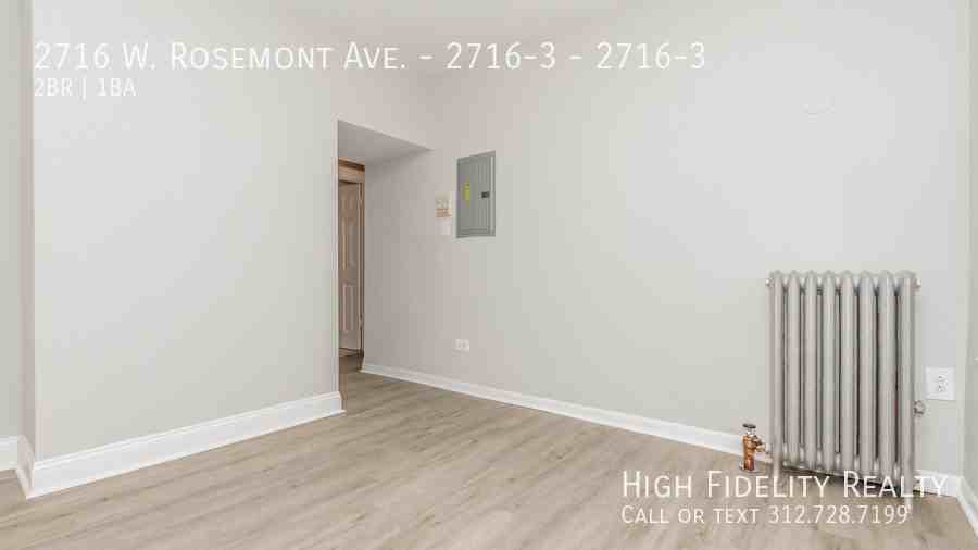 2716 W Rosemont Ave #2716-3 - Photo 4 of 10