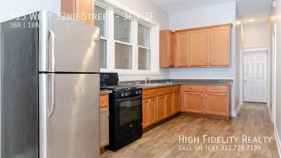 915 W 32nd St Apt 3f #3F - Photo 3 of 8