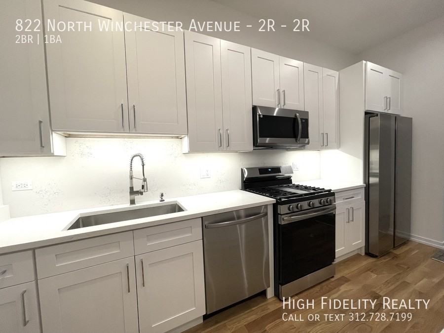 822 N Winchester Ave Apt 2r #2R - Photo 2 of 6