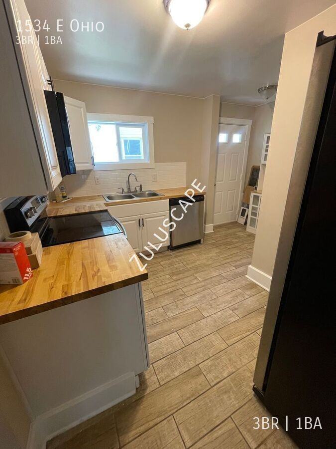 1534 E Ohio St - Photo 6 of 10