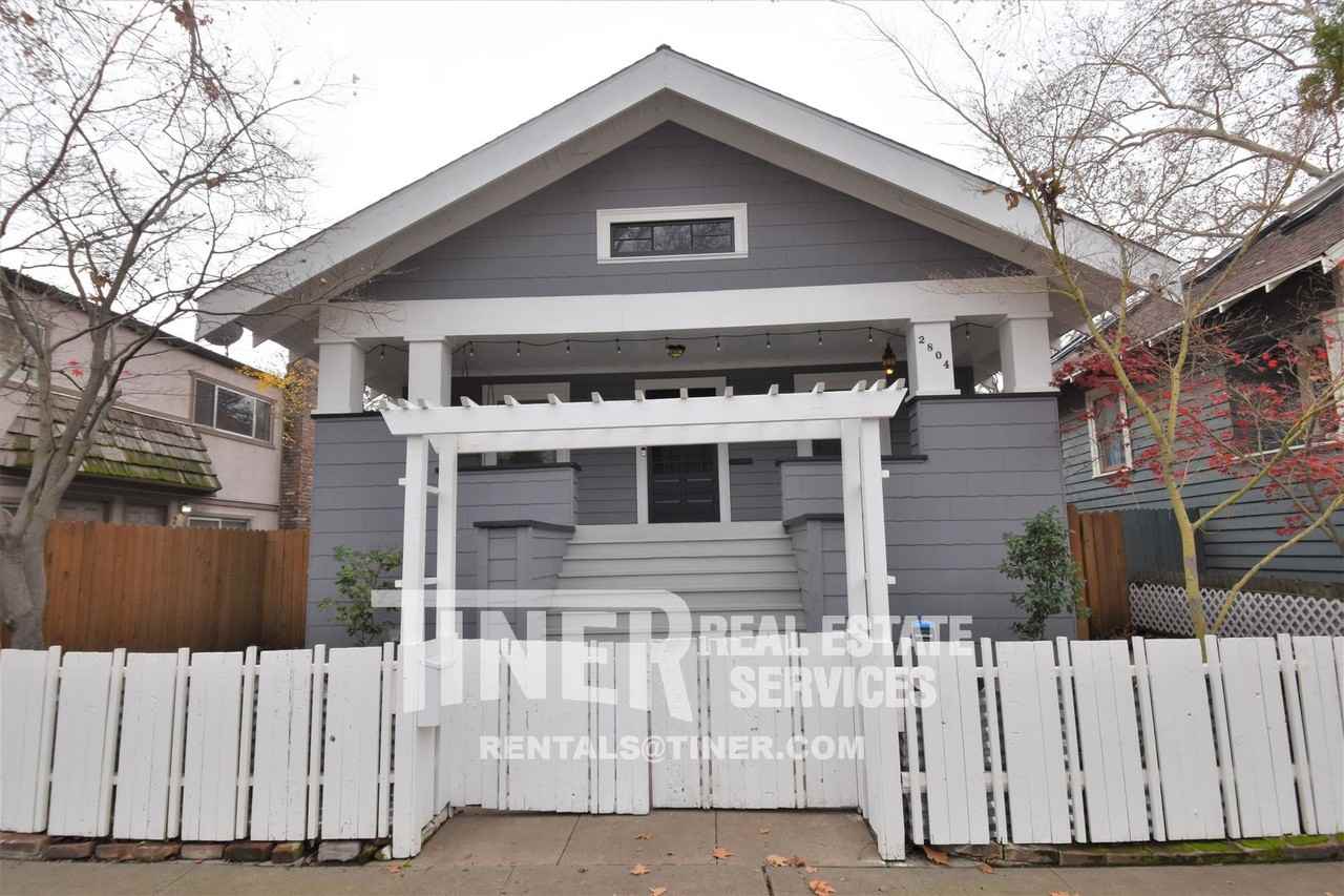 2804 F St - Photo 5 of 44