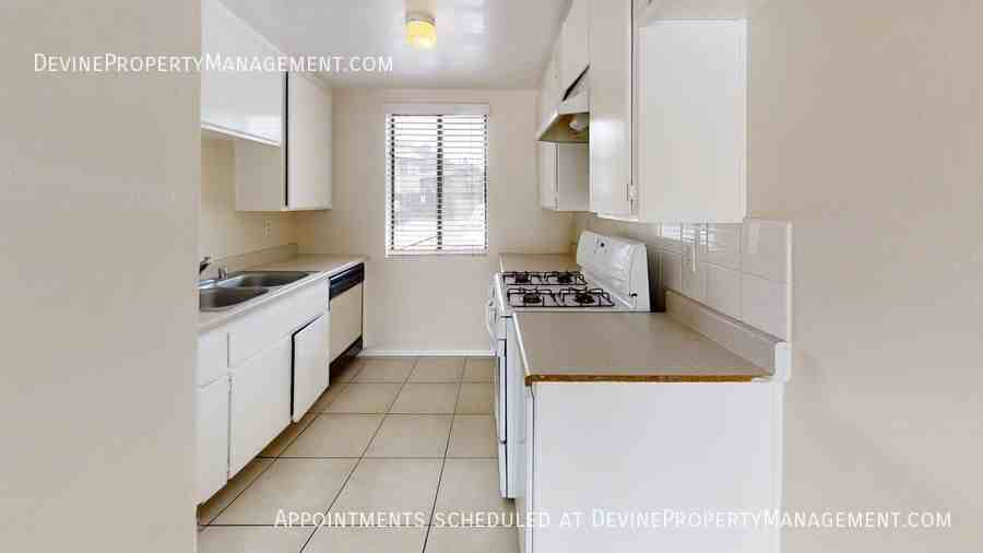 4951 Brooks St #3 - Photo 3 of 14
