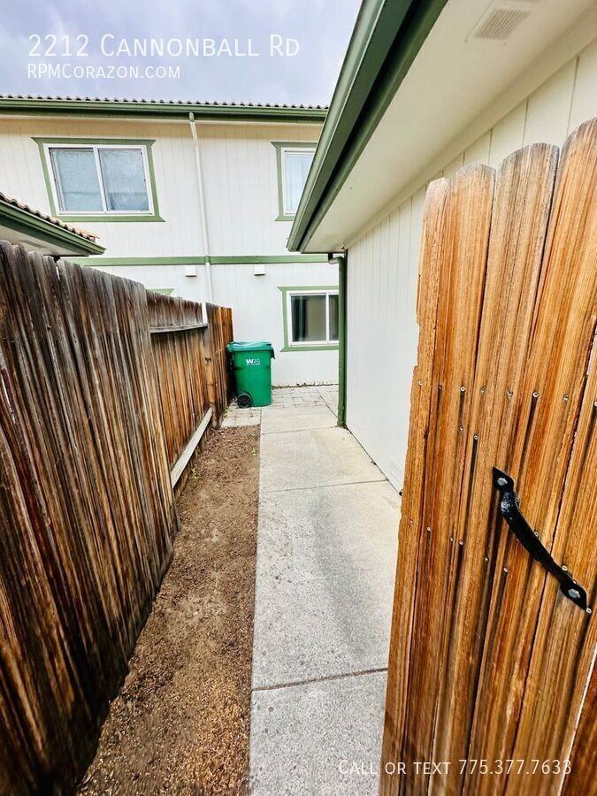 2212 Cannonball Rd - Photo 2 of 18
