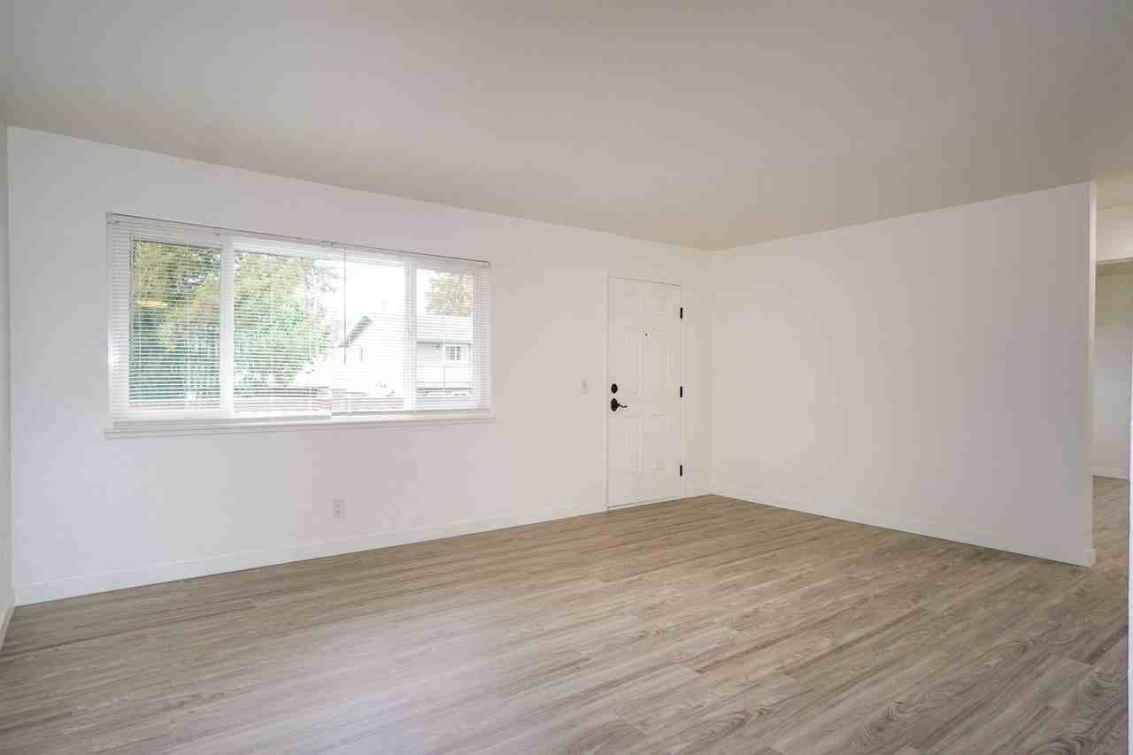 Mountain View - Photo 3 of 18