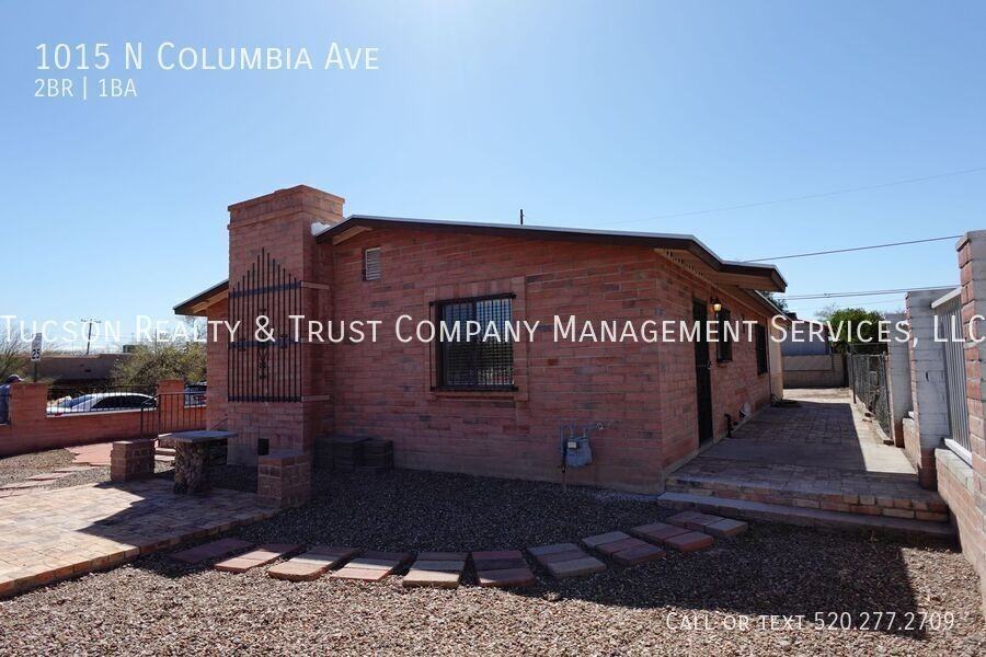 1015 N Columbia Ave - Photo 2 of 13