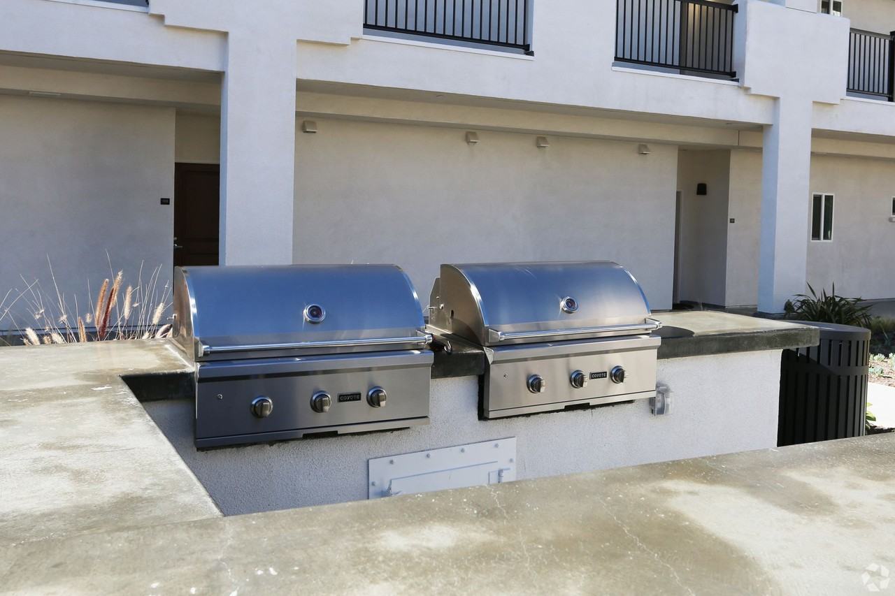 Coastal Village Apartments - Photo 4 of 22