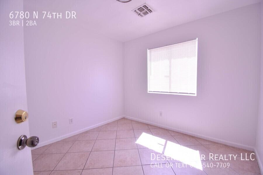6780 N 74th Dr - Photo 6 of 24