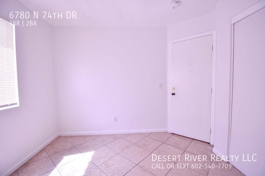 6780 N 74th Dr - Photo 7 of 24