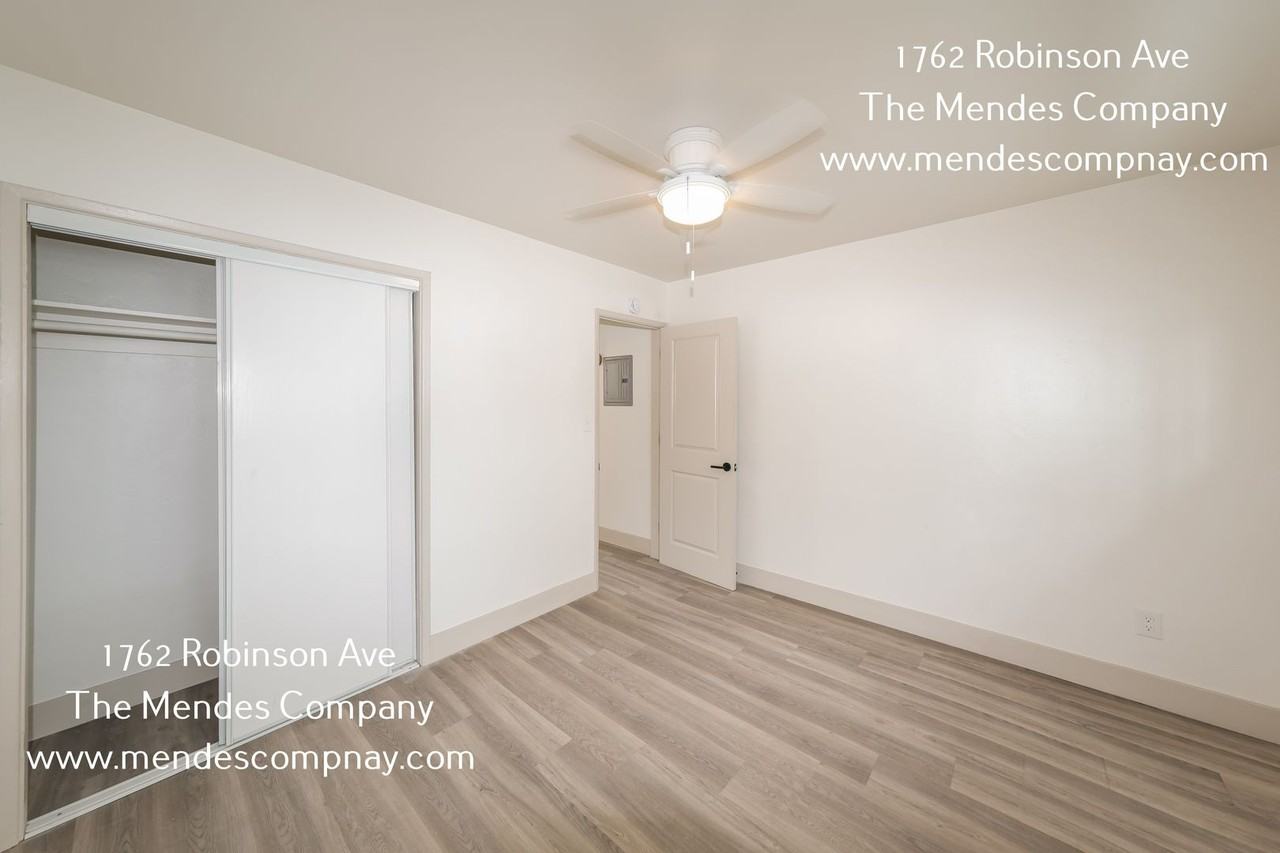 1762 Robinson Ave - Photo 6 of 15