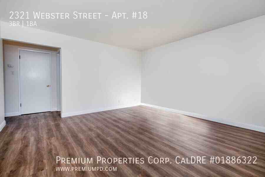 2321 Webster St #18 - Photo 6 of 38