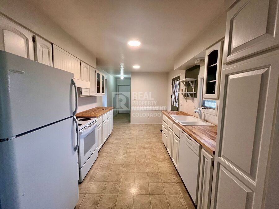 19435 Draco Dr - Photo 4 of 22