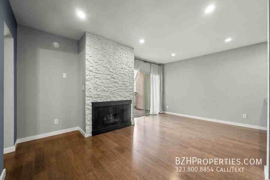 141 S Clark Dr #412 - Photo 3 of 23