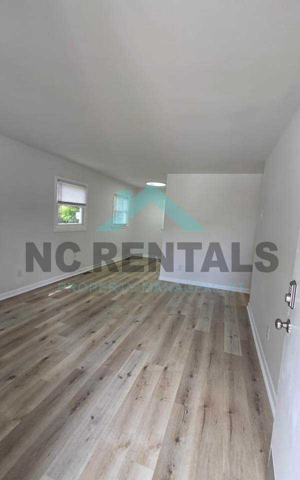 710 Reid St - Photo 5 of 26