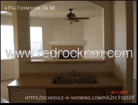4954 Foxmoore Dr Ne - Photo 3 of 7