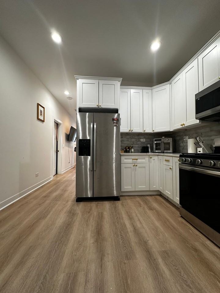 2812 S Pulaski Rd #1 - Photo 5 of 18