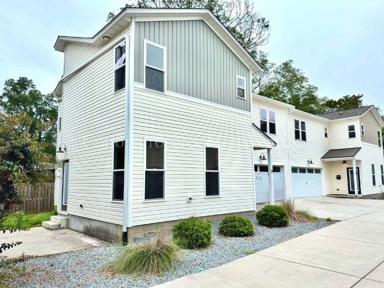 2852 Worth Dr #D - Photo 3 of 33