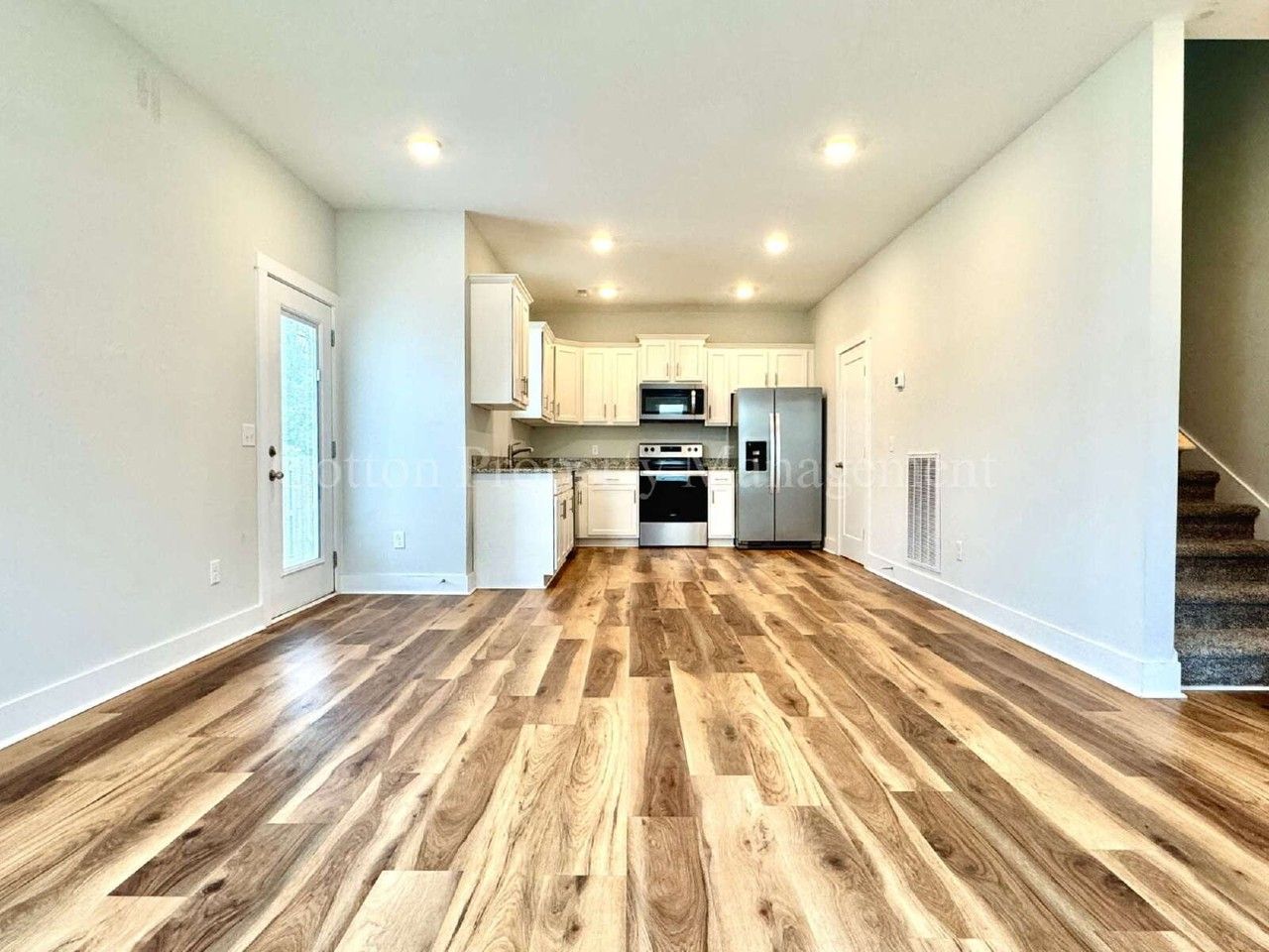 2852 Worth Dr #D - Photo 6 of 33