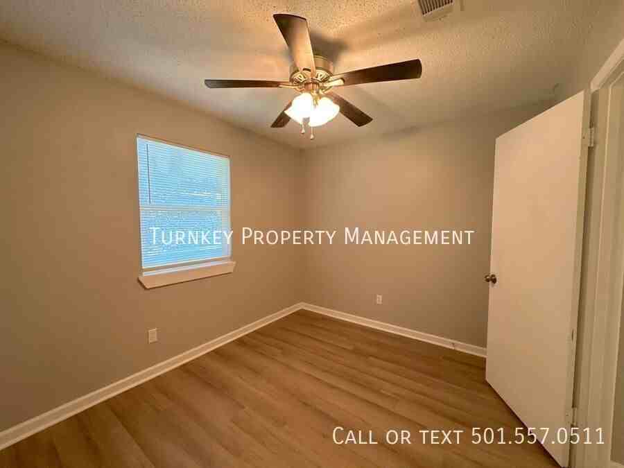 1 W Windsor Dr - Photo 5 of 10