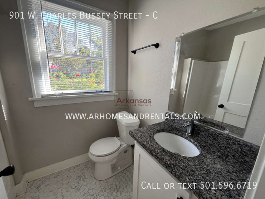 901 W Charles Bussey Ave #C - Photo 7 of 26