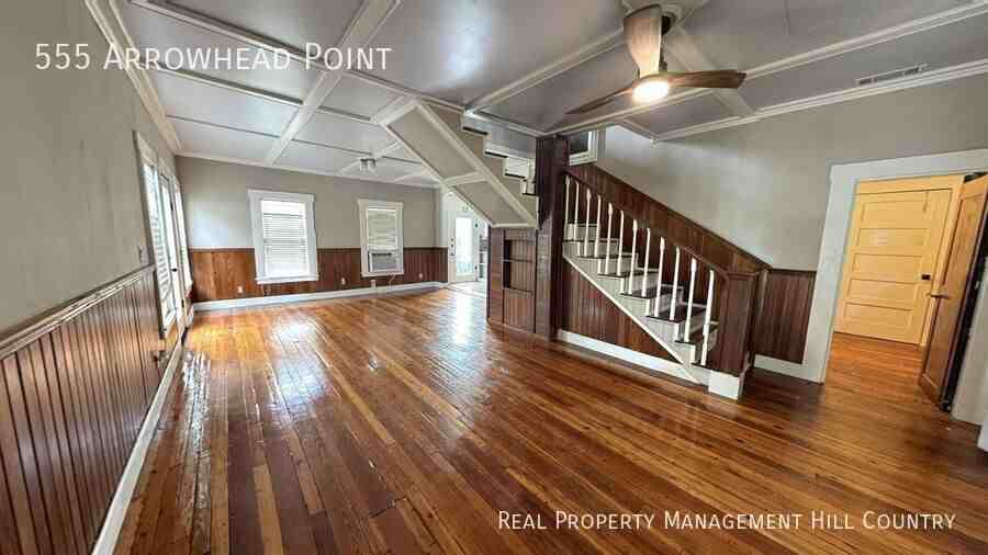 555 Arrowhead Pt - Photo 4 of 19