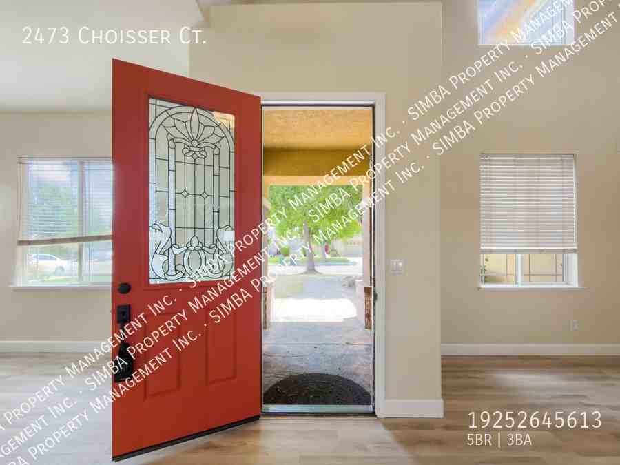 2473 Choisser Ct - Photo 3 of 50