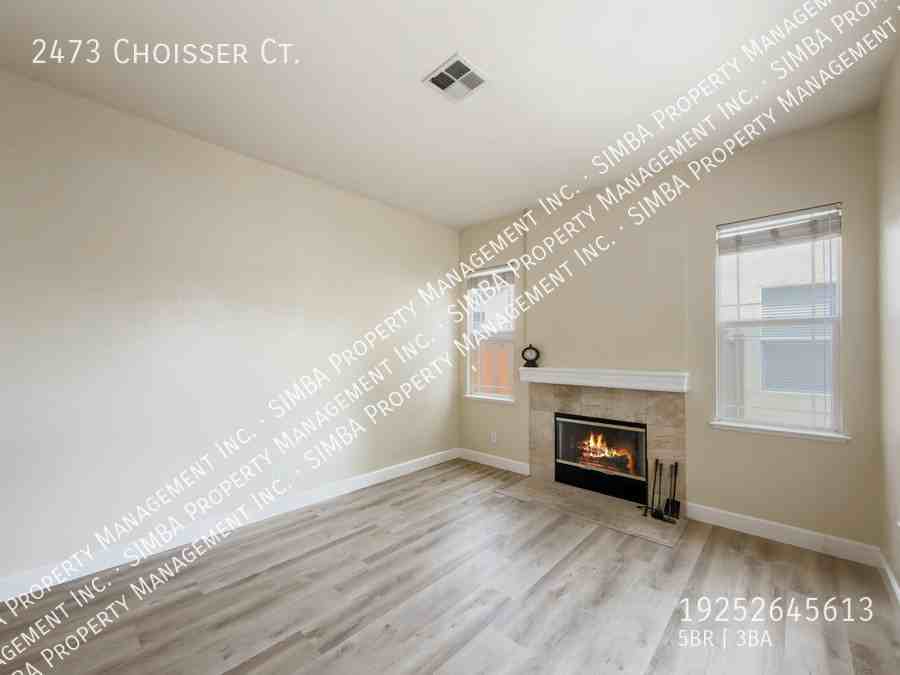 2473 Choisser Ct - Photo 7 of 50