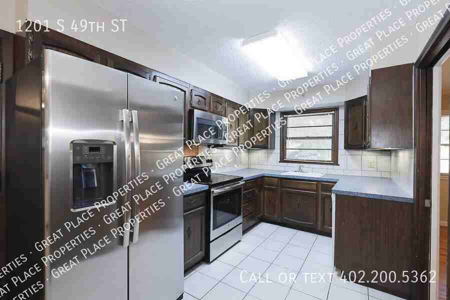 1201 S 49th St - Photo 7 of 38