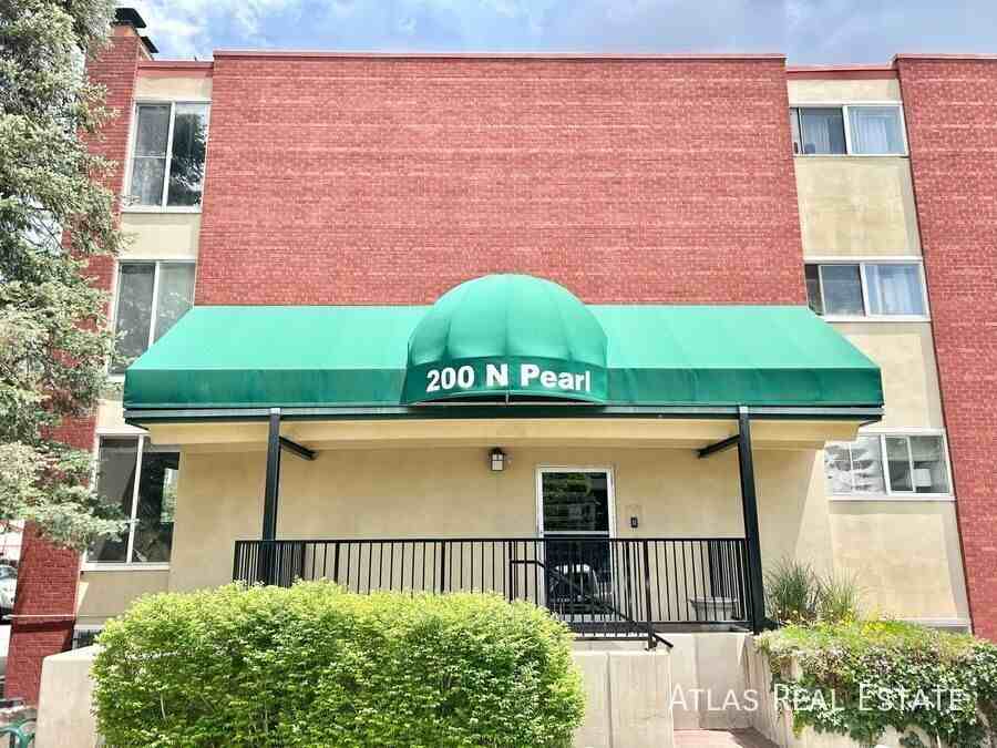 200 N Pearl St #206 - Photo 2 of 14