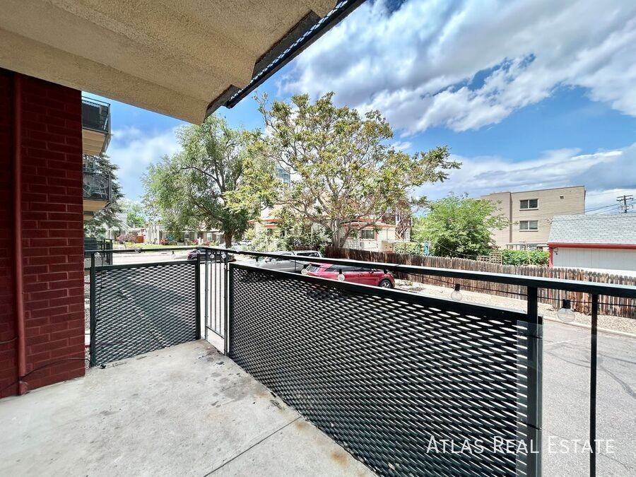 200 N Pearl St #206 - Photo 5 of 14