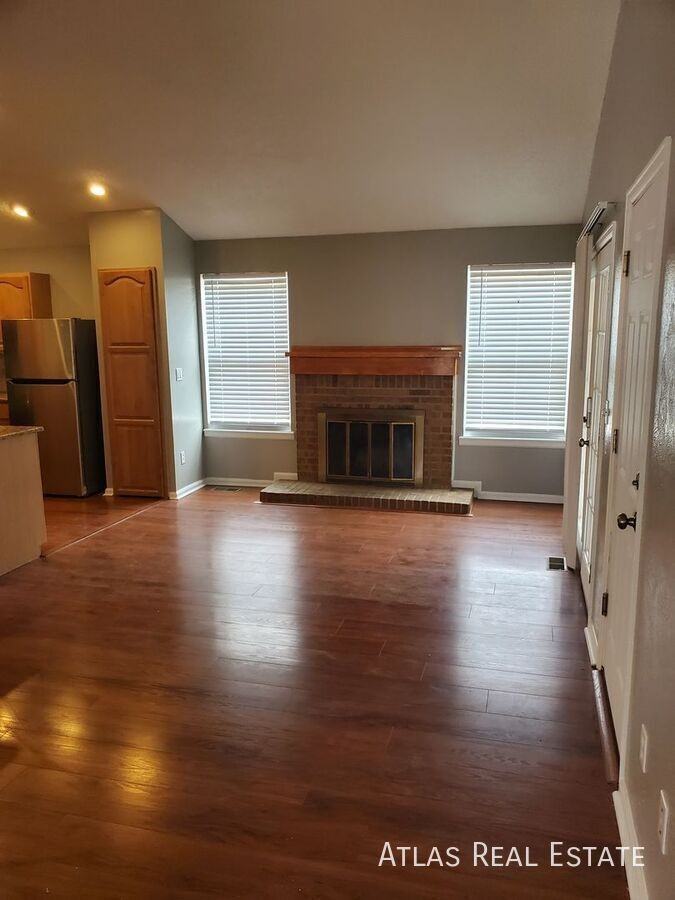 8484 Wheatgrass Cir - Photo 3 of 14