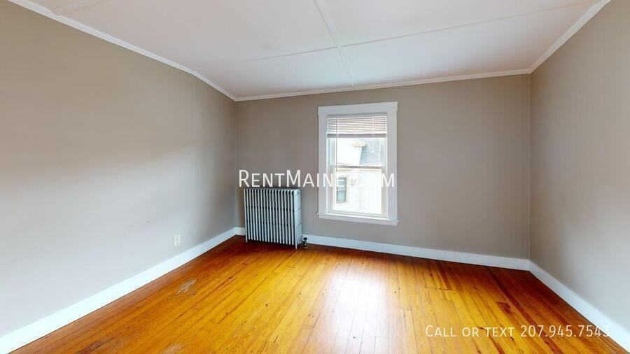 28 Pleasant St #4 - Photo 5 of 10