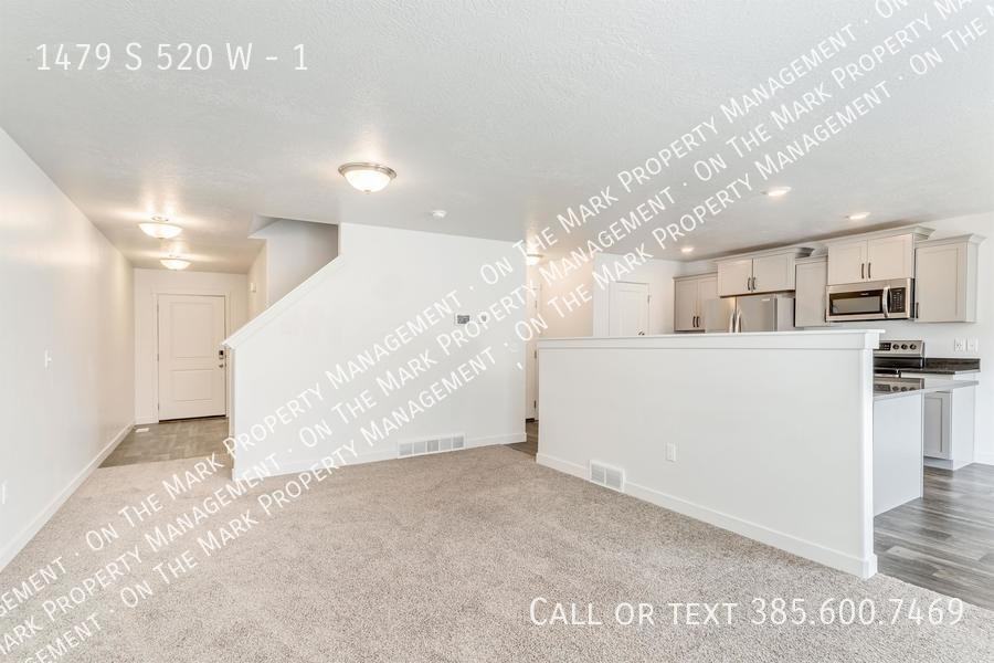 1479 S 520 W #1 - Photo 4 of 22