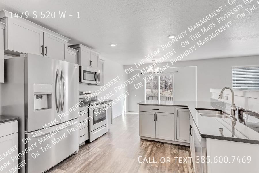 1479 S 520 W #1 - Photo 7 of 22