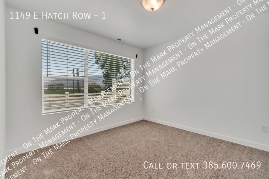 1149 E Hatch Row #1 - Photo 4 of 29