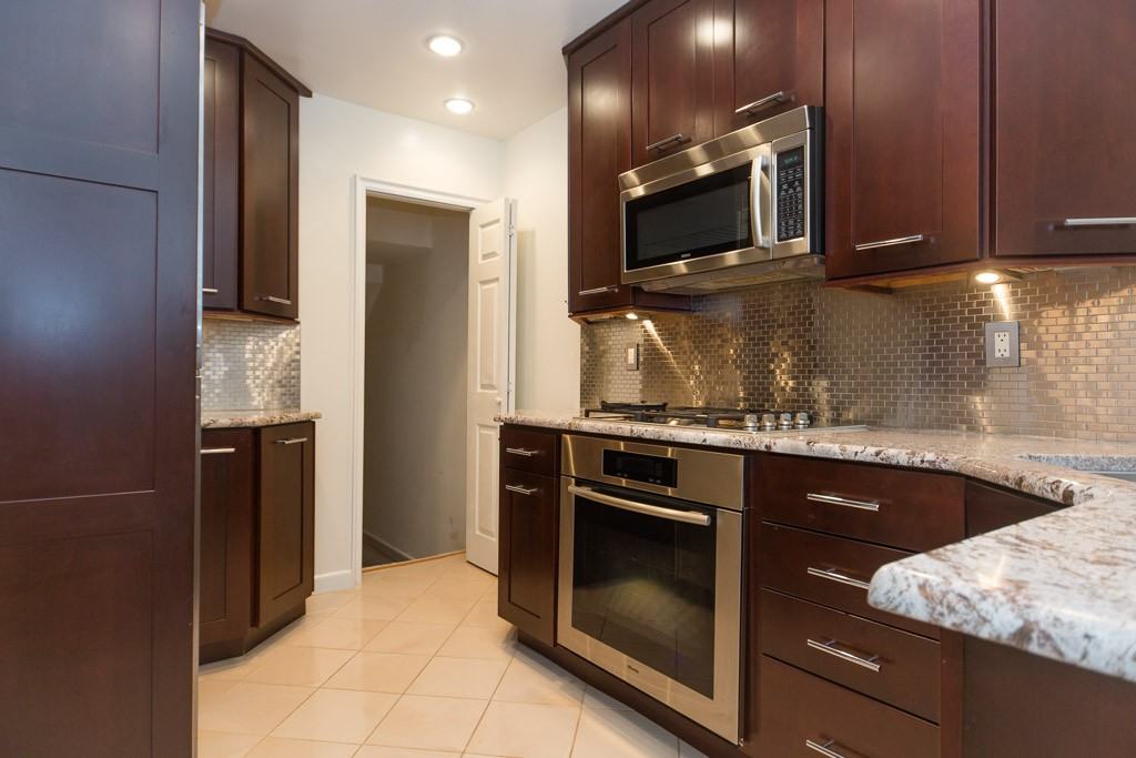 3628 Jenifer St Nw - Photo 5 of 24