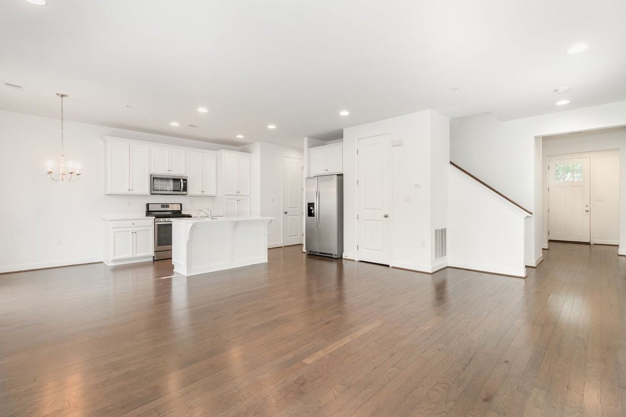 3257 Lark Way - Photo 5 of 27