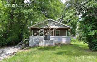 2631 W Madison St - Photo 1 of 1