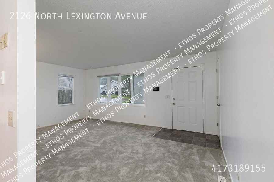 2126 N Lexington Ave - Photo 3 of 12