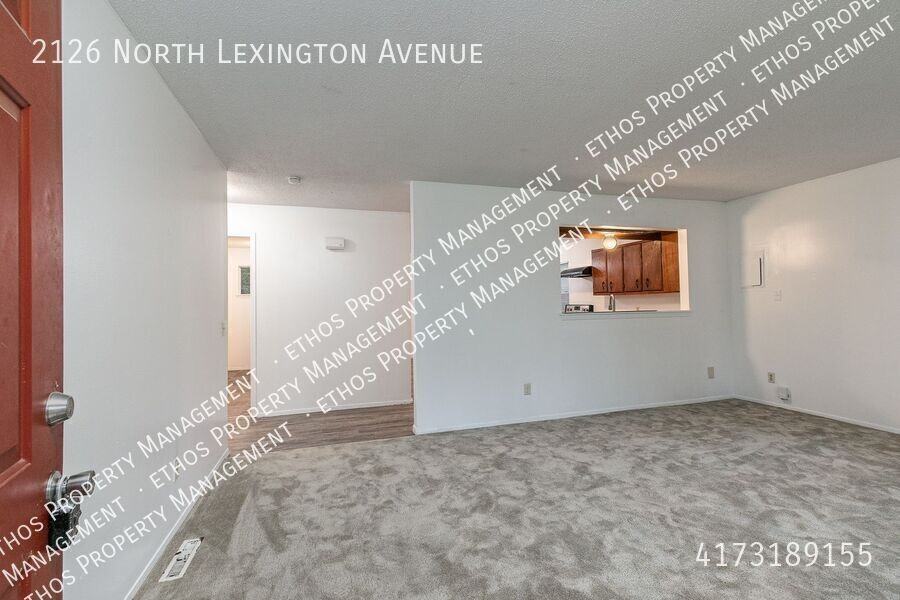 2126 N Lexington Ave - Photo 4 of 12