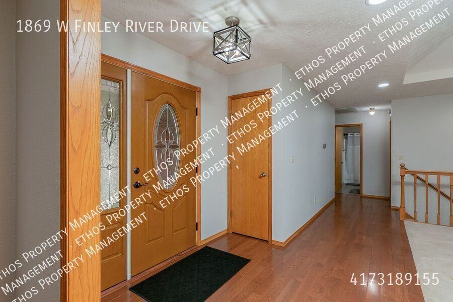 1869 W Finley River Dr - Photo 4 of 23