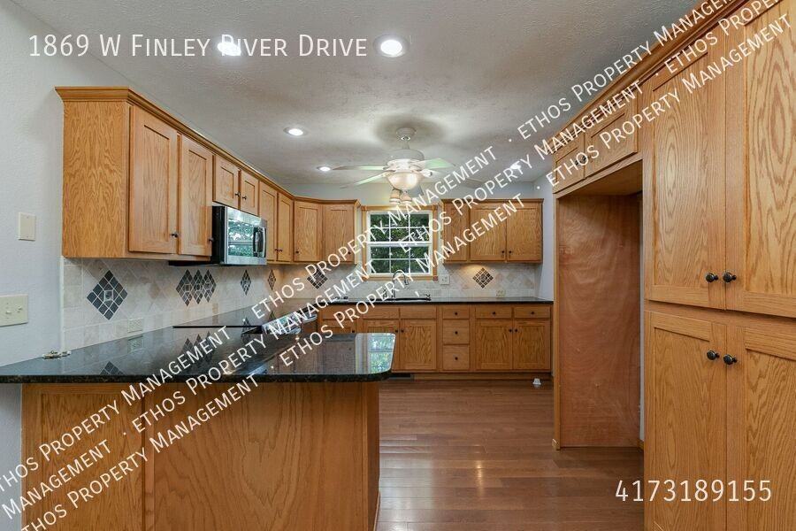 1869 W Finley River Dr - Photo 6 of 23