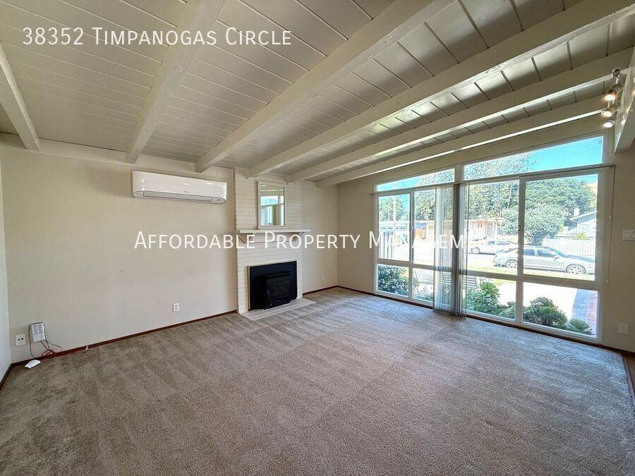 38352 Timpanogas Cir - Photo 3 of 19