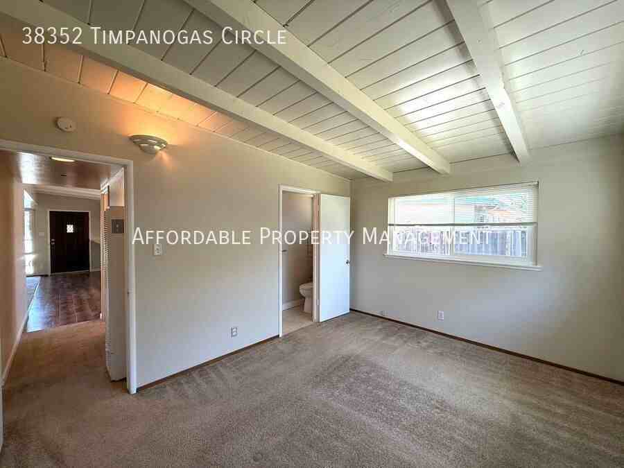 38352 Timpanogas Cir - Photo 7 of 19