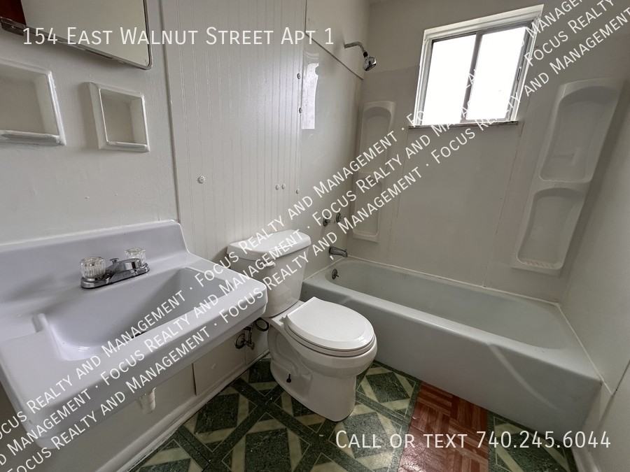 154 E Walnut St Apt 1 - Photo 7 of 7