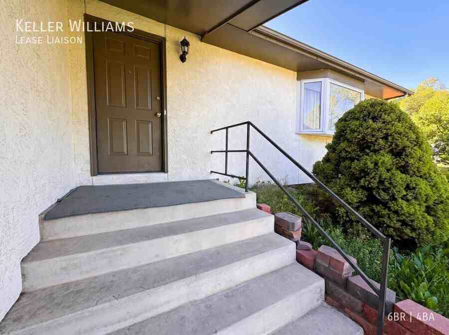 6990 Snowbird Dr - Photo 3 of 24