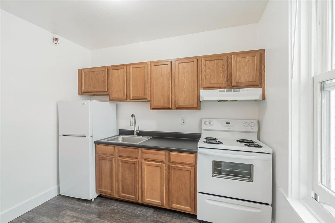1550 Fillmore St #401 - Photo 3 of 8