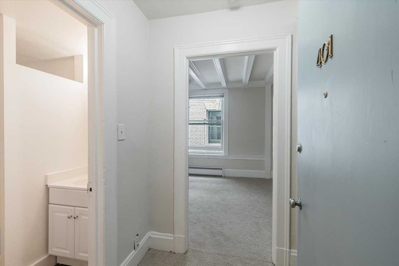 1550 Fillmore St #401 - Photo 5 of 8