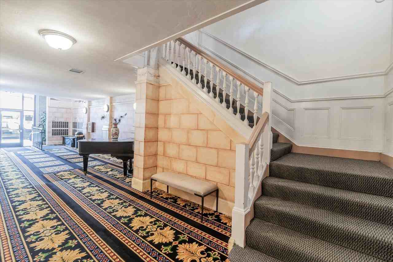 1550 Fillmore St #401 - Photo 7 of 8