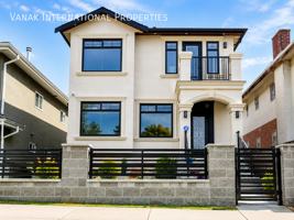 featured image of 3771 Frances St